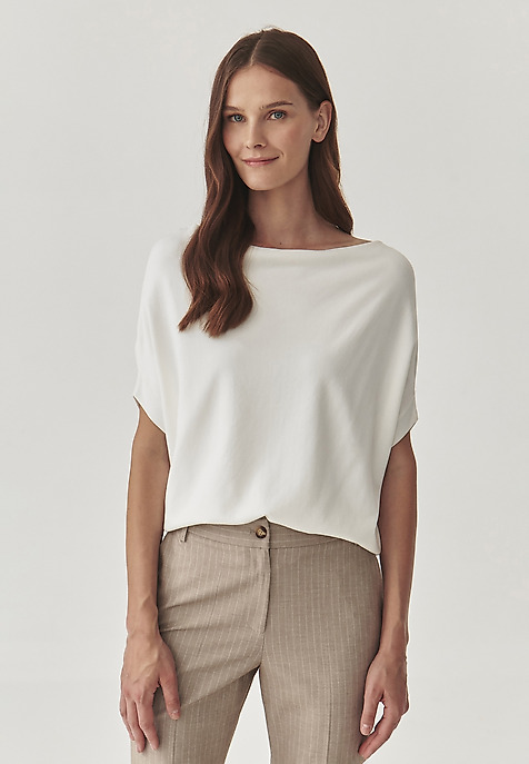 LADIES’ BLOUSE WITH A DECORATIVE NECKLINE - ATI 1 ECRU 2
