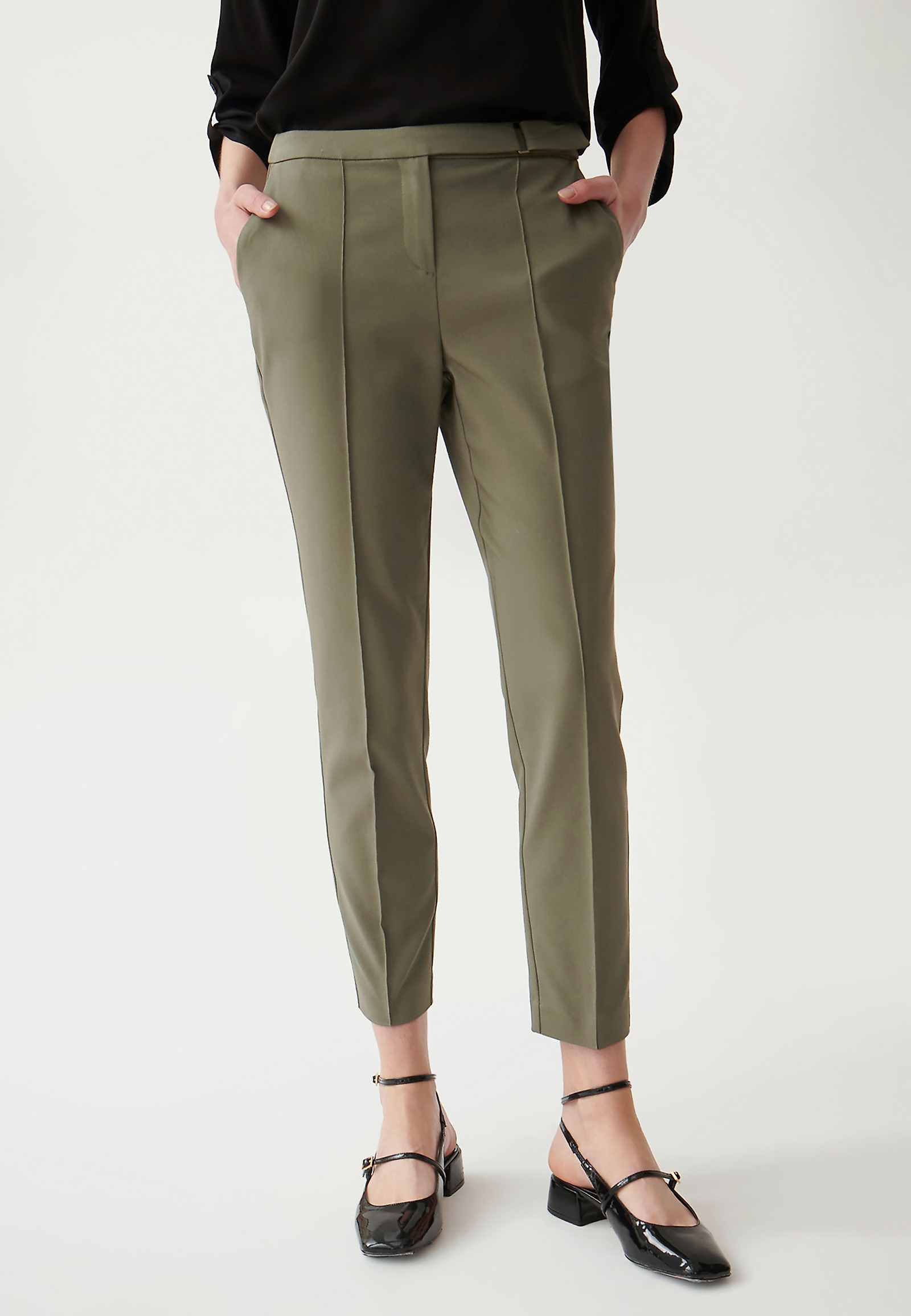 HÖLGYEK SZÖVET NADRÁG HERRINGBONE MINTÁBAN JAKINA HÖLGYEK SZÖVET NADRÁG HERRINGBONE MINTÁBAN JAKINA KHAKI 89228