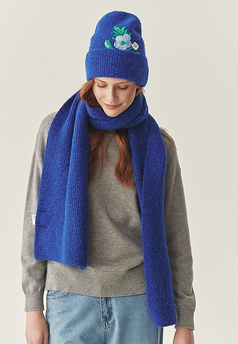 MODRÁ ČEPICE S PŘÍMĚSÍ VLNY – BLUNO MODRÁ ČEPICE S PŘÍMĚSÍ VLNY – BLUNO