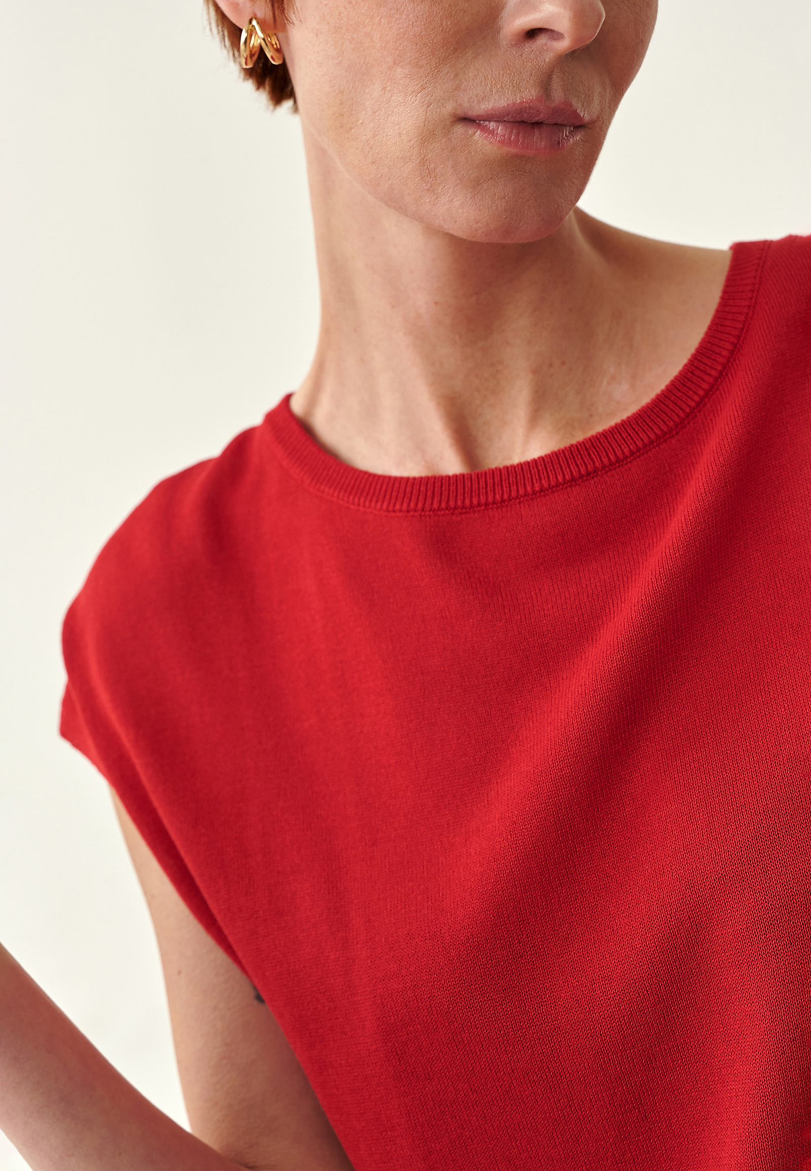 THIN SWEATER MADE FROM COOL VISCOSE LONRI THIN SWEATER MADE FROM COOL VISCOSE LONRI RED 79910
