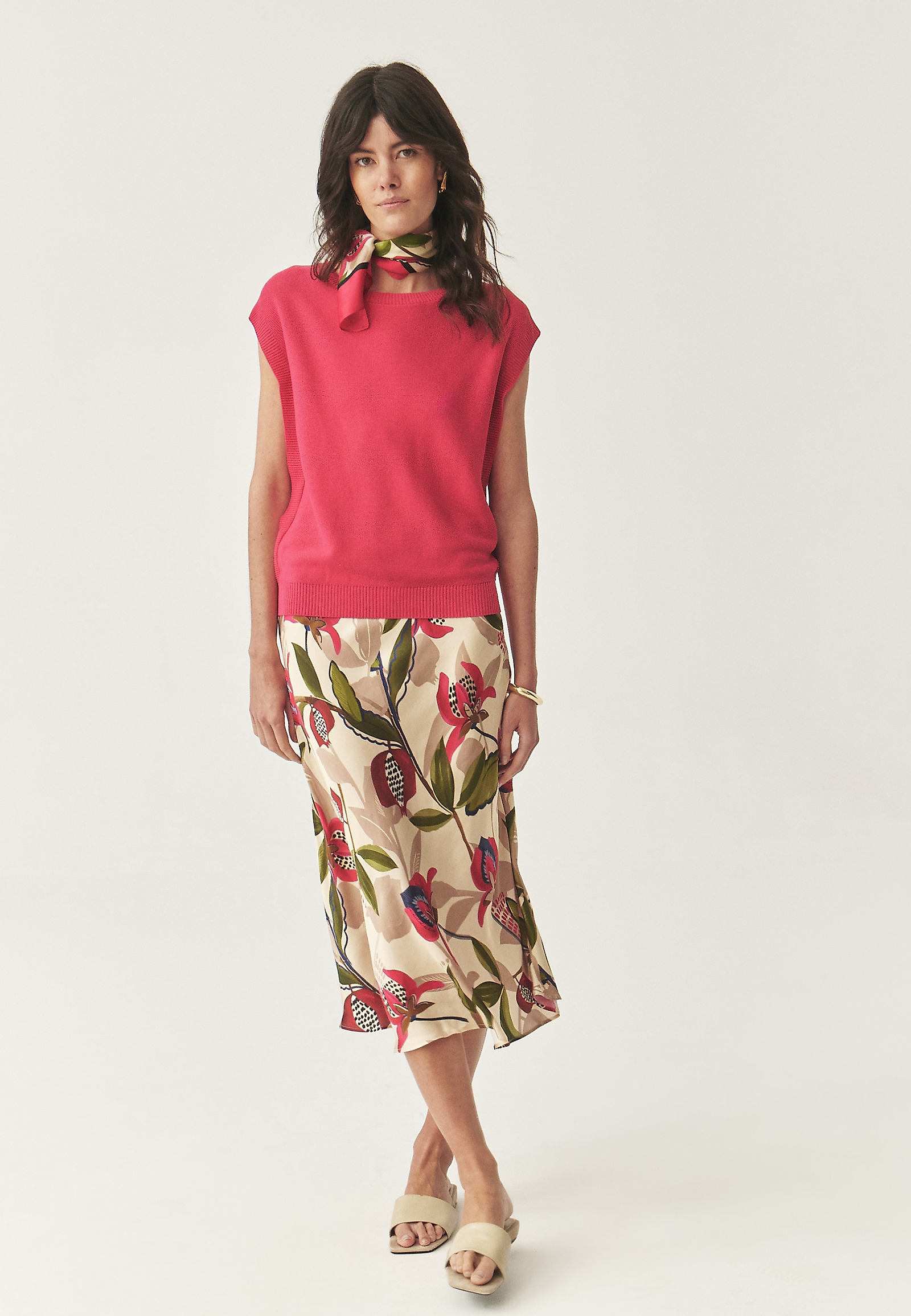 SATYNOWA SPÓDNICA MIDI Z WISKOZY - SATINI 6 SATYNOWA SPÓDNICA MIDI Z WISKOZY - SATINI 6 MULTIKOLOR 113974