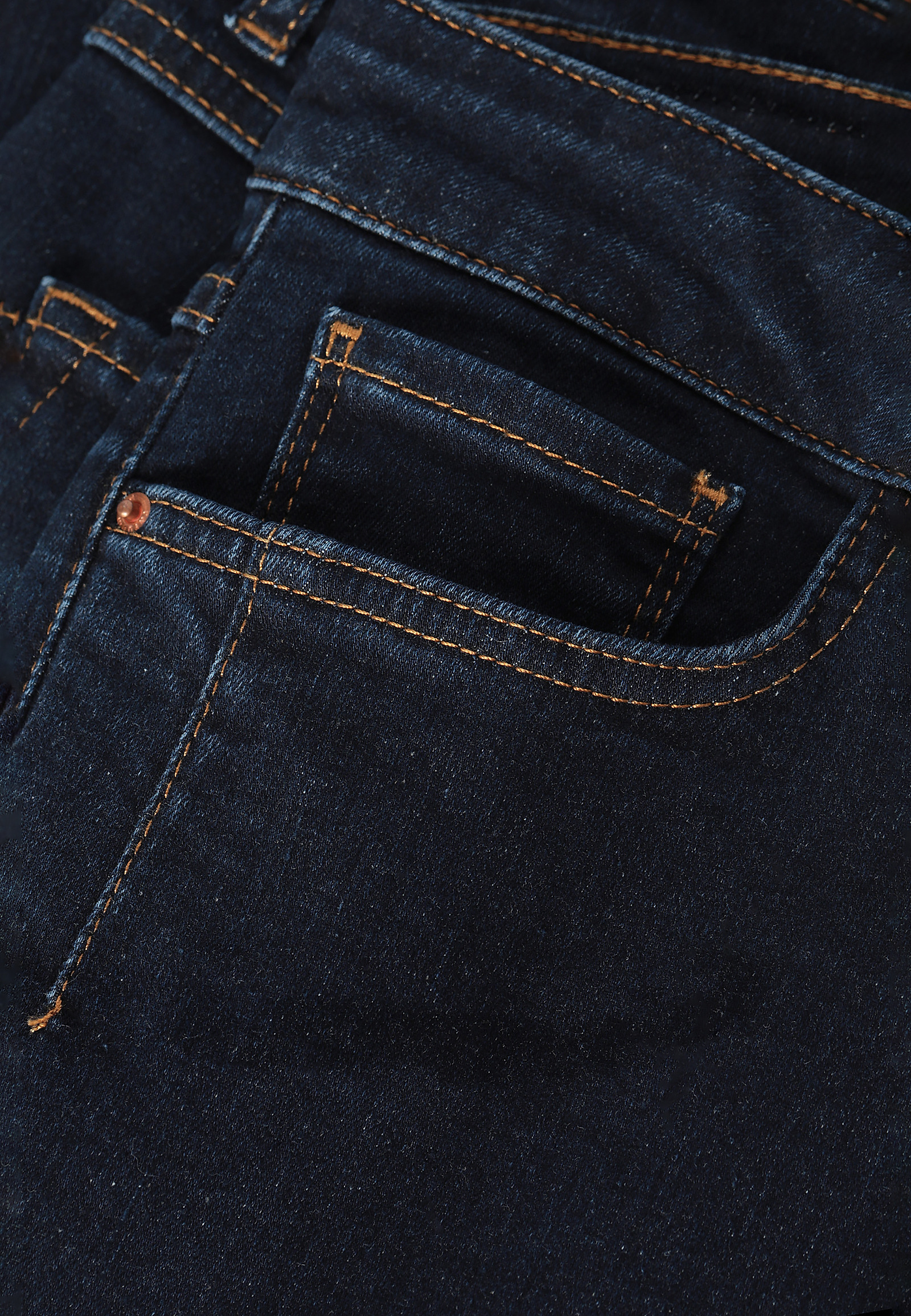 ŽENSKE JEANS HLAČE IZ DŽINSA RULKO ŽENSKE JEANS HLAČE IZ DŽINSA RULKO TEMNO MODRA 85394