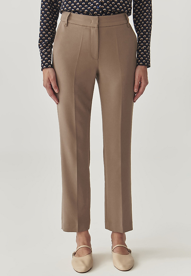 ELEGANT LADIES’ SUIT TROUSERS - LANKA 1 ELEGANT LADIES’ SUIT TROUSERS - LANKA 1 BEŻOWY 2