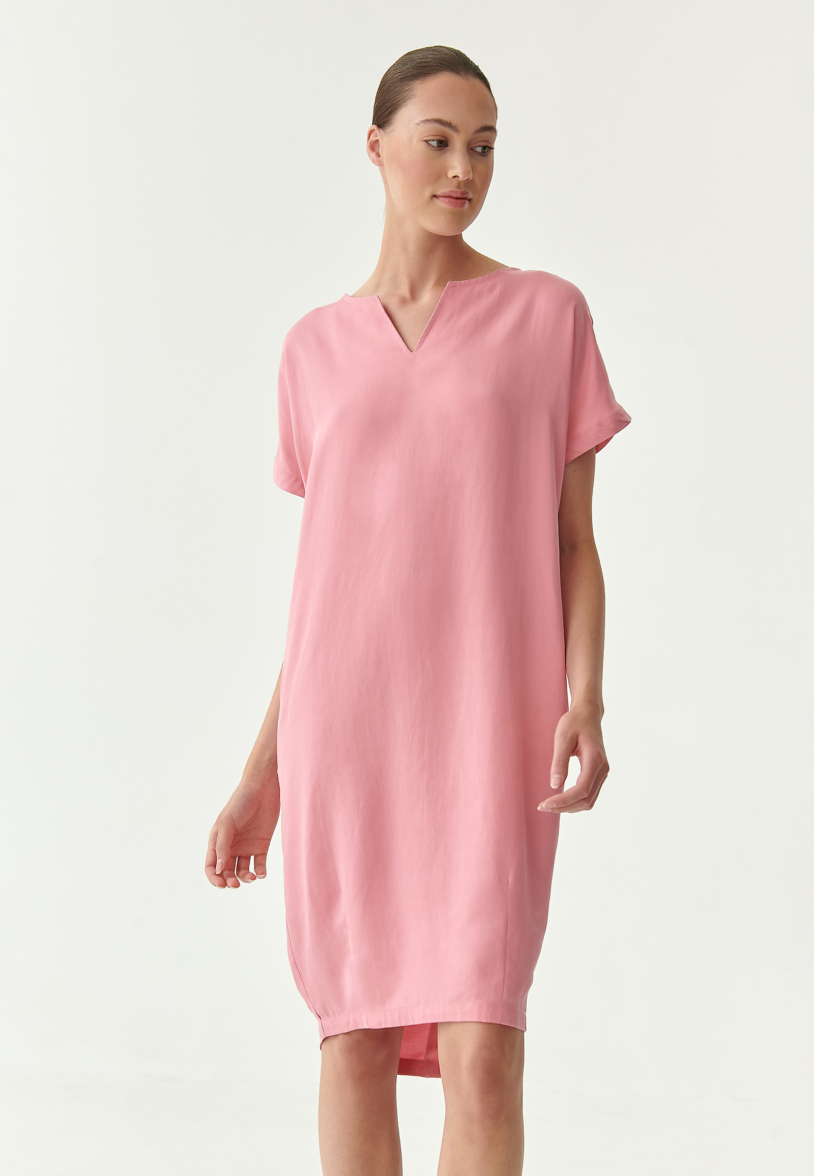 LUŹNA SUKIENKA OWERITA 1 LUŹNA SUKIENKA OWERITA 1 RÓŻOWY 84936