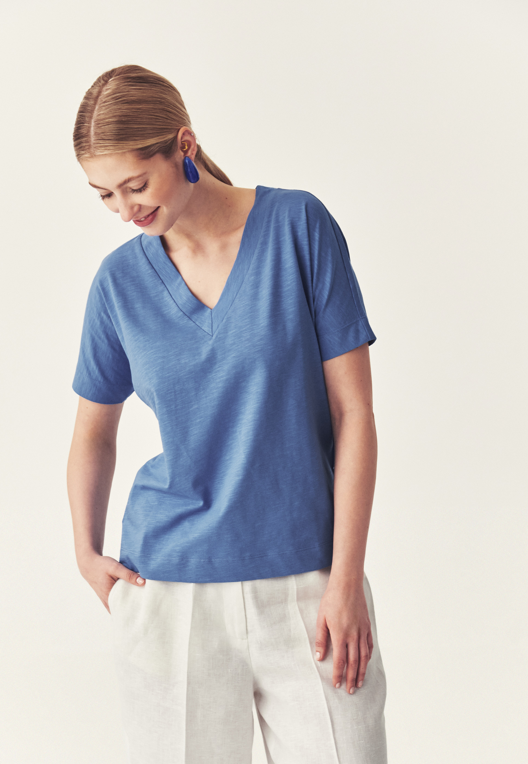 LUŹNY T-SHIRT Z BAWEŁNY - LALIQ