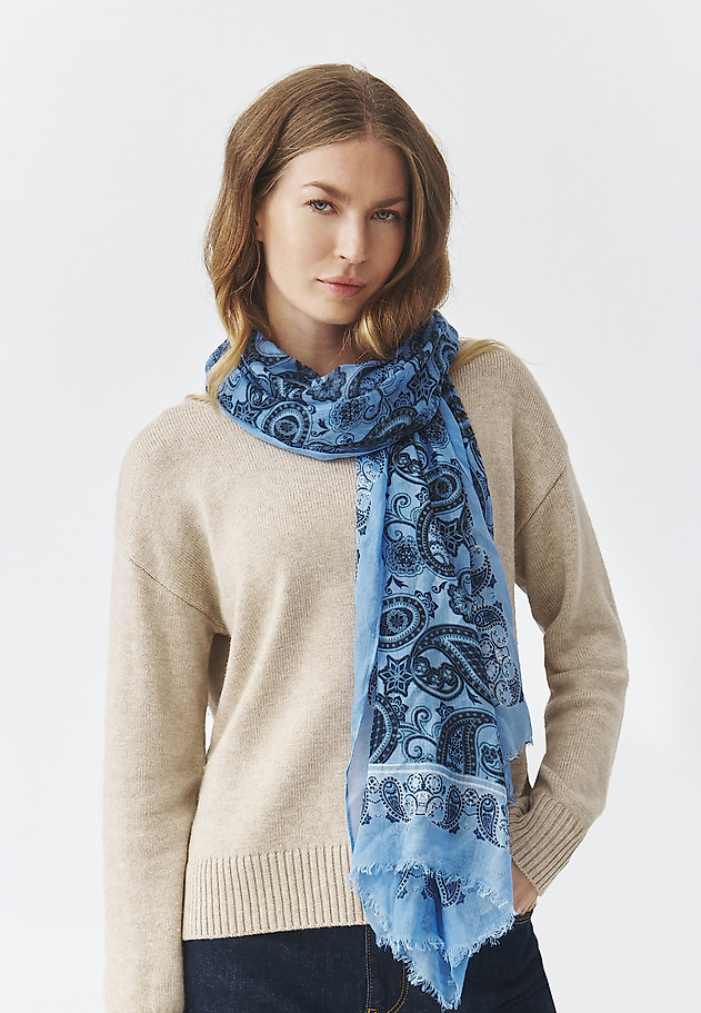 LADIES' SCARF WITH FINE PATTERN — PERINA LADIES' SCARF WITH FINE PATTERN — PERINA MULTIKOLOR 1