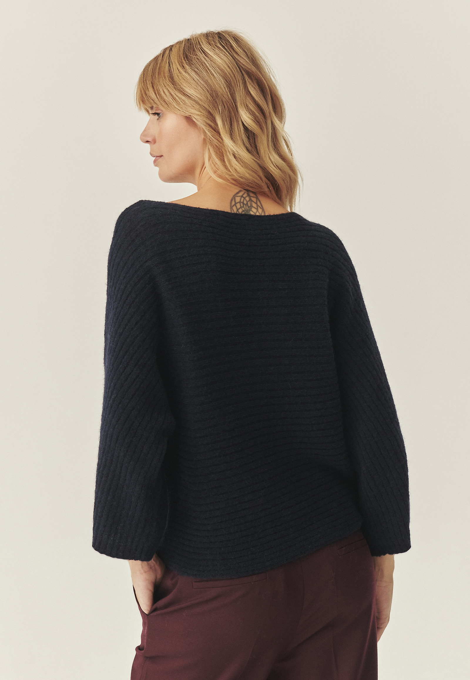 WOOL KIMONO SVETR - EMPIRE WOOL KIMONO SVETR - EMPIRE TMAVĚ MODRÁ 115991