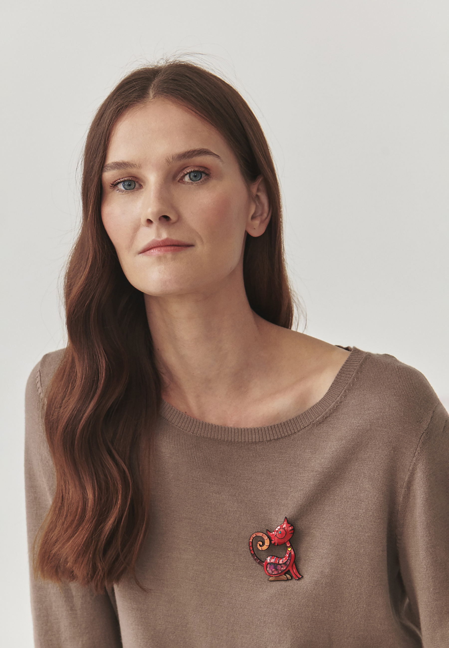 DÁMSKÁ BROŽ MAO VÍCEBAREVNÝ 2