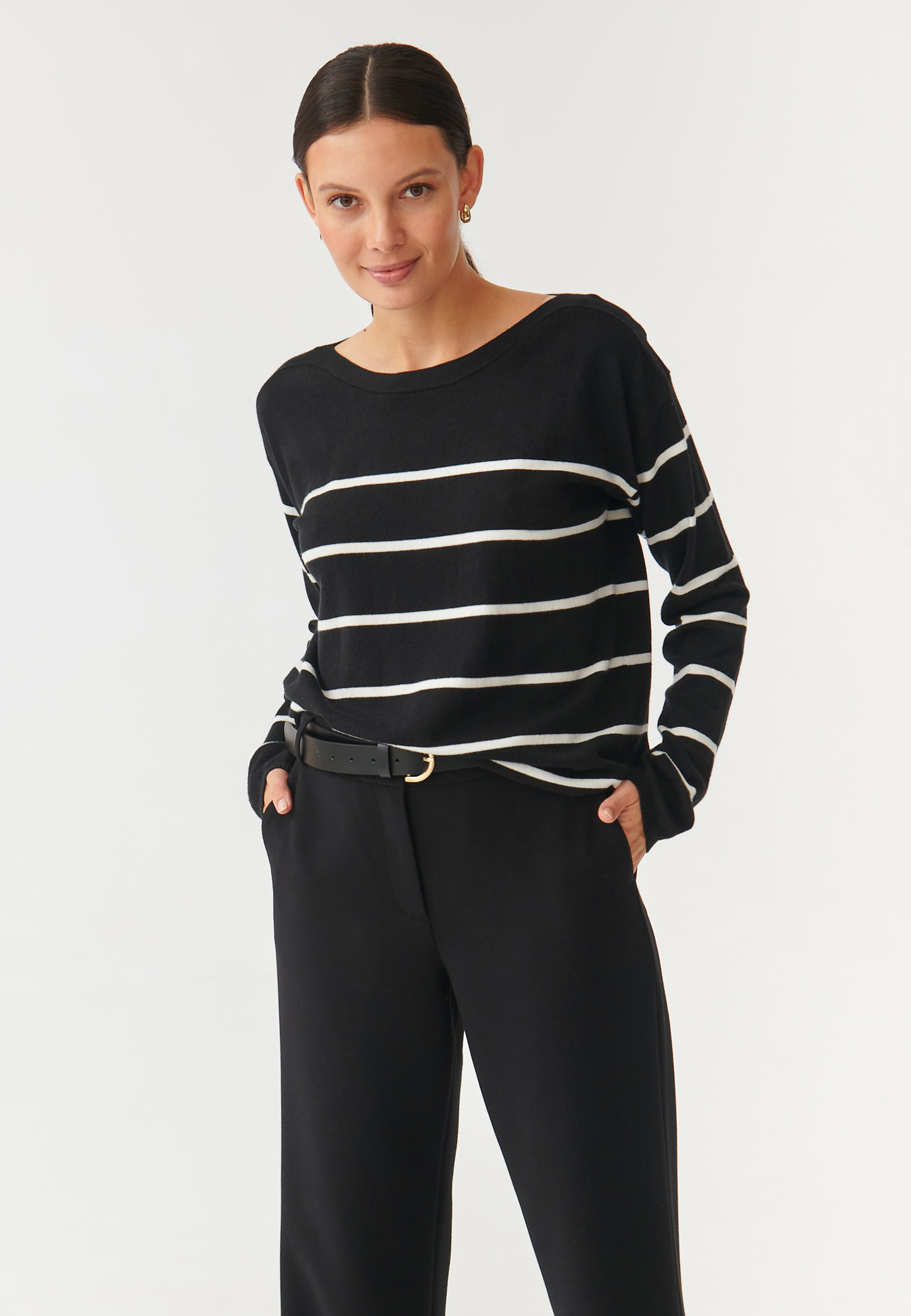 OVERSIZOWY SWETER DAMSKI W PASKI DROP