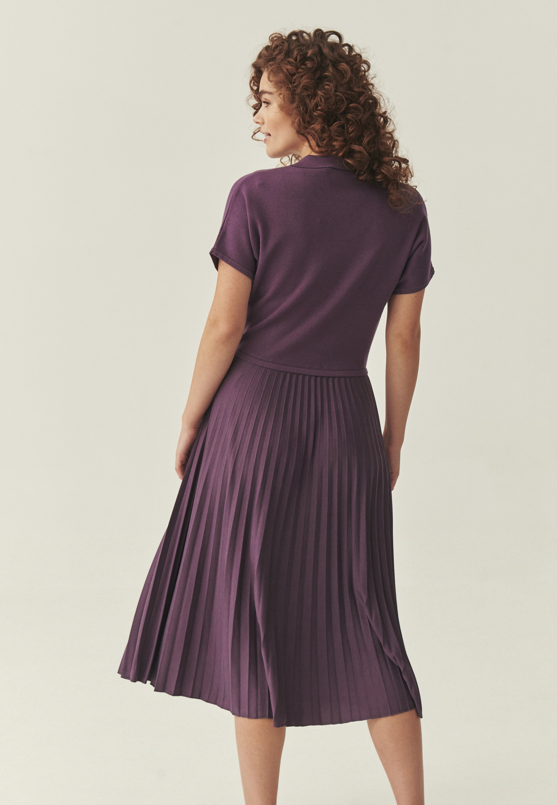 PLISOWANA SUKIENKA Z DZIANINY - ISERI FIOLETOWY 2