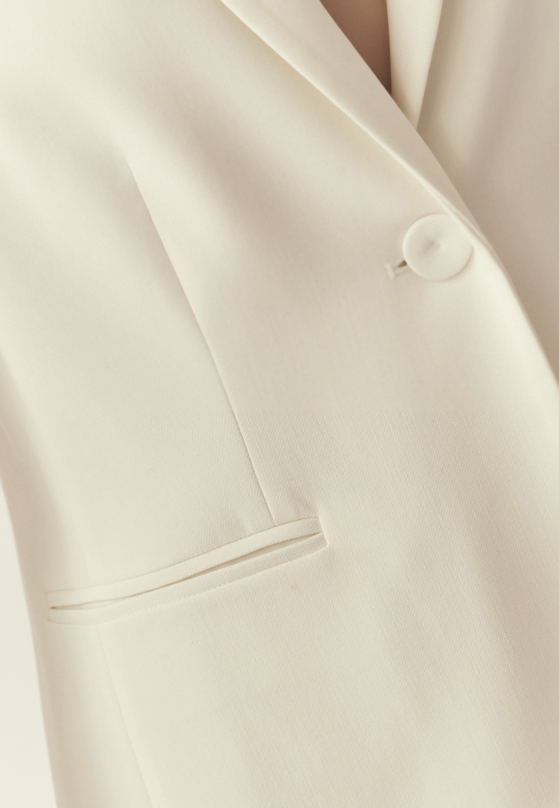 JACHETĂ CAMBRATĂ - ANRIKA ALB 2