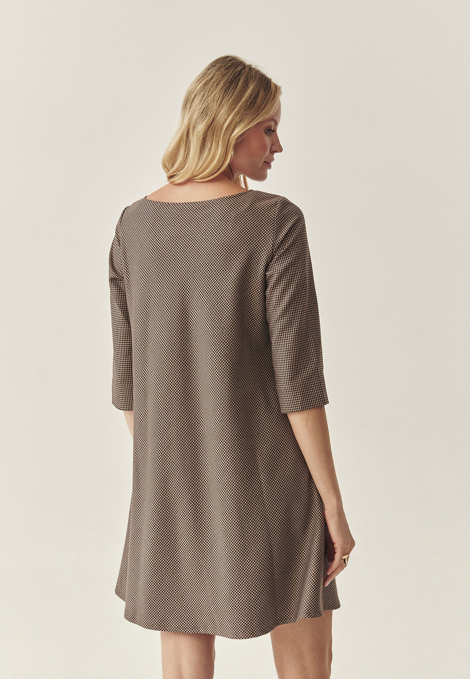 TRAPEZE DRESS IN HOUNDDTOOTH - GRACY TRAPEZE DRESS IN HOUNDDTOOTH - GRACY BEIGE 117573