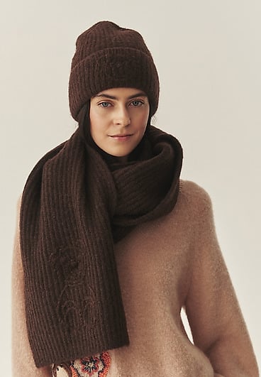 KLASYCZNY SZALIK Z MOTYWEM MISIA USZATKA - NERONA 1 KLASYCZNY SZALIK Z MOTYWEM MISIA USZATKA - NERONA 1