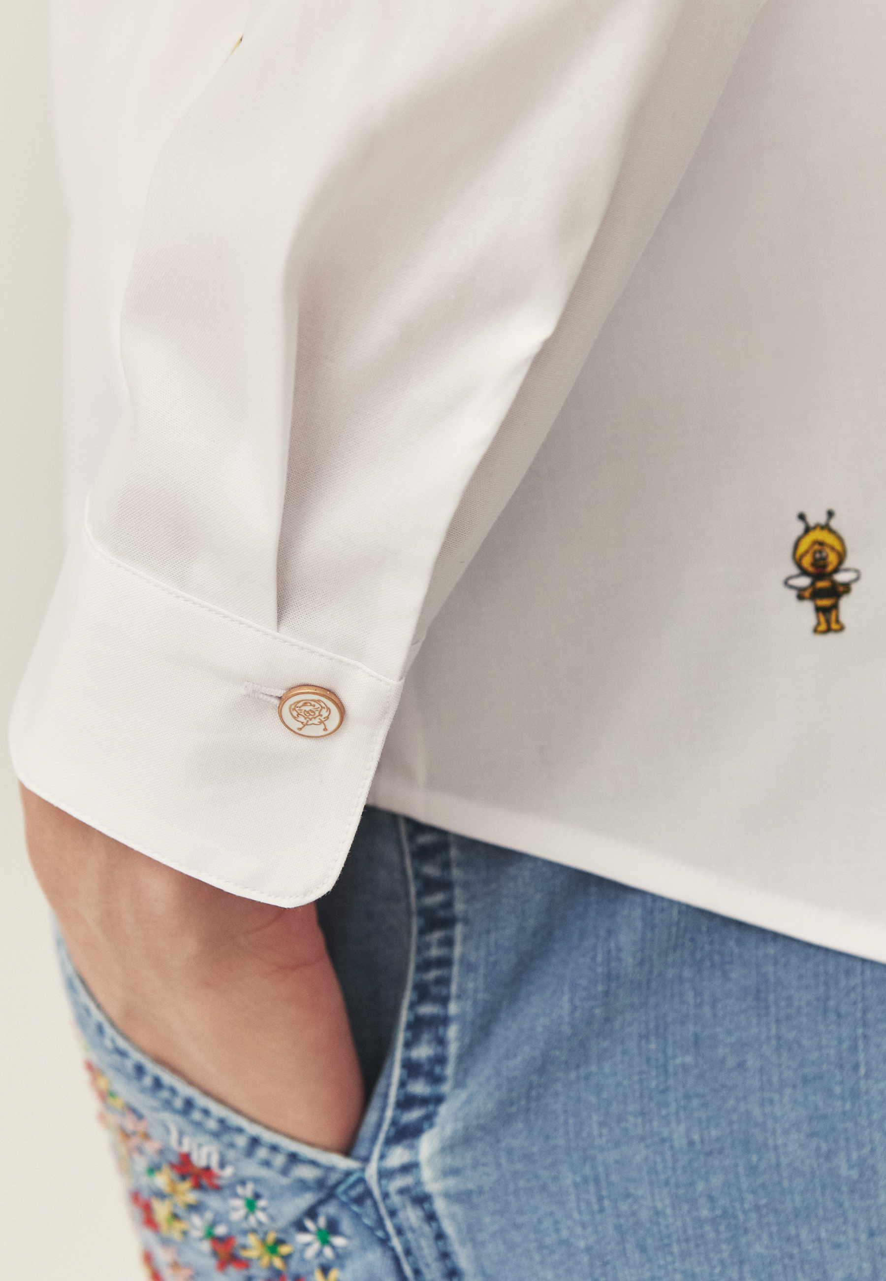 VYŠÍVANÁ KOŠILE S BAVLNOU – EDINA