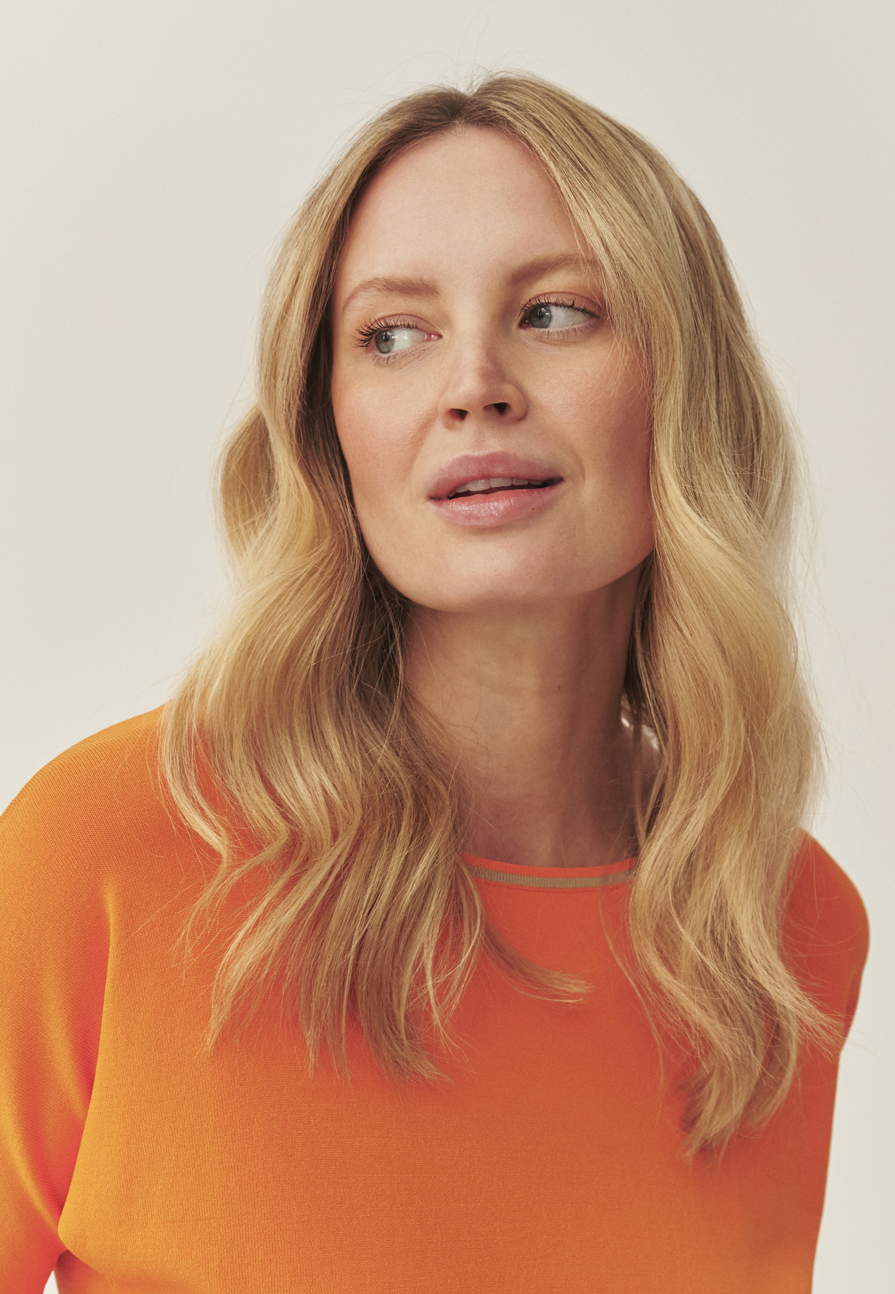 BLUZĂ KIMONO DE DAMĂ, CU BANDĂ ELASTICĂ CONTRASTANTĂ - ESTETINA PORTOCALIU 2