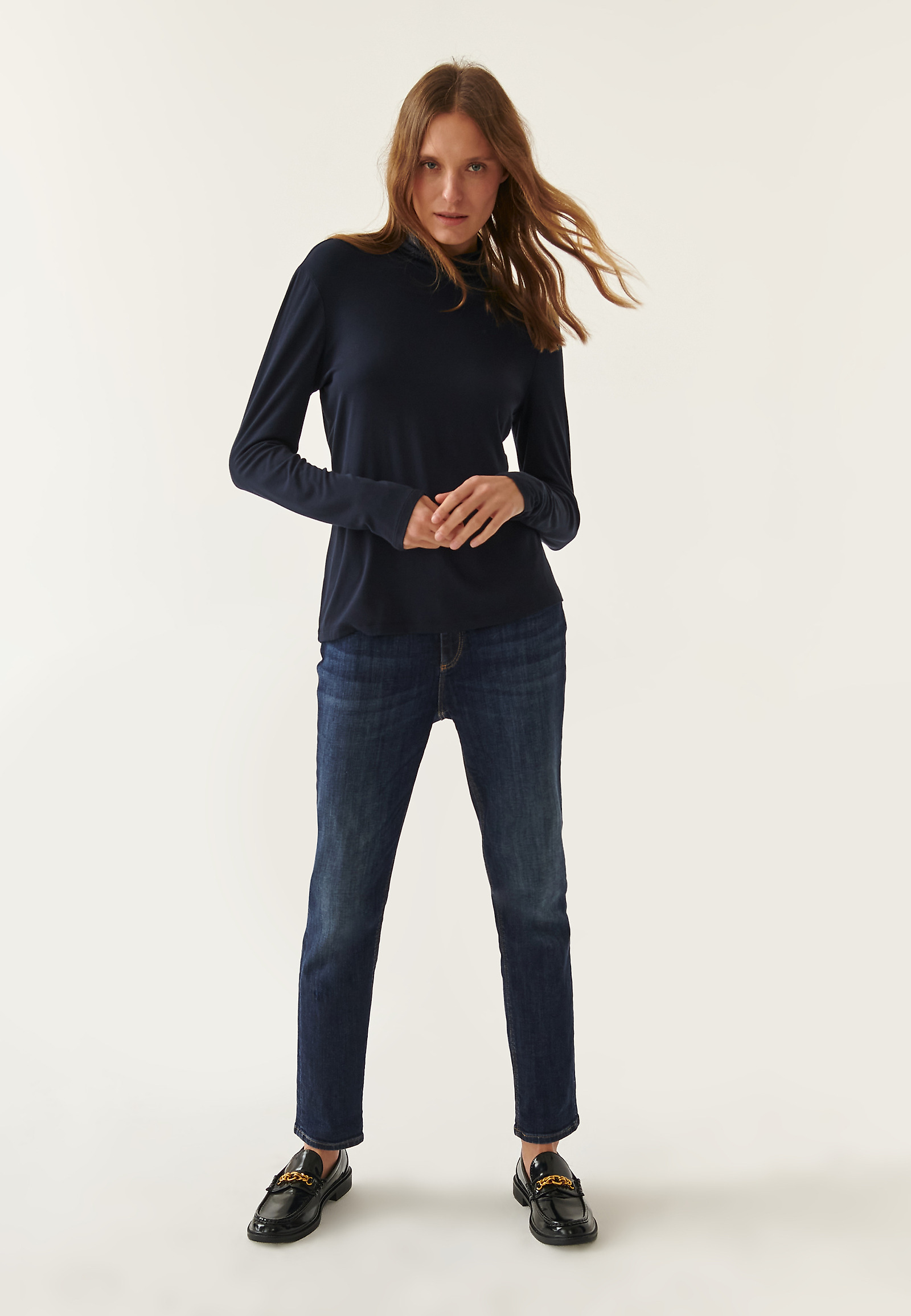 ŽENSKA BLUZA Z ROLOJEM GOLTIKA ŽENSKA BLUZA Z ROLOJEM GOLTIKA TEMNO MODRA 85134