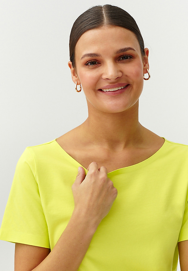 BLUZĂ CLASICĂ DE DAMĂ, DIN TRICOT CU MÂNECĂ SCURTĂ - MIKAJA 1 BLUZĂ CLASICĂ DE DAMĂ, DIN TRICOT CU MÂNECĂ SCURTĂ - MIKAJA 1 VERDE 4