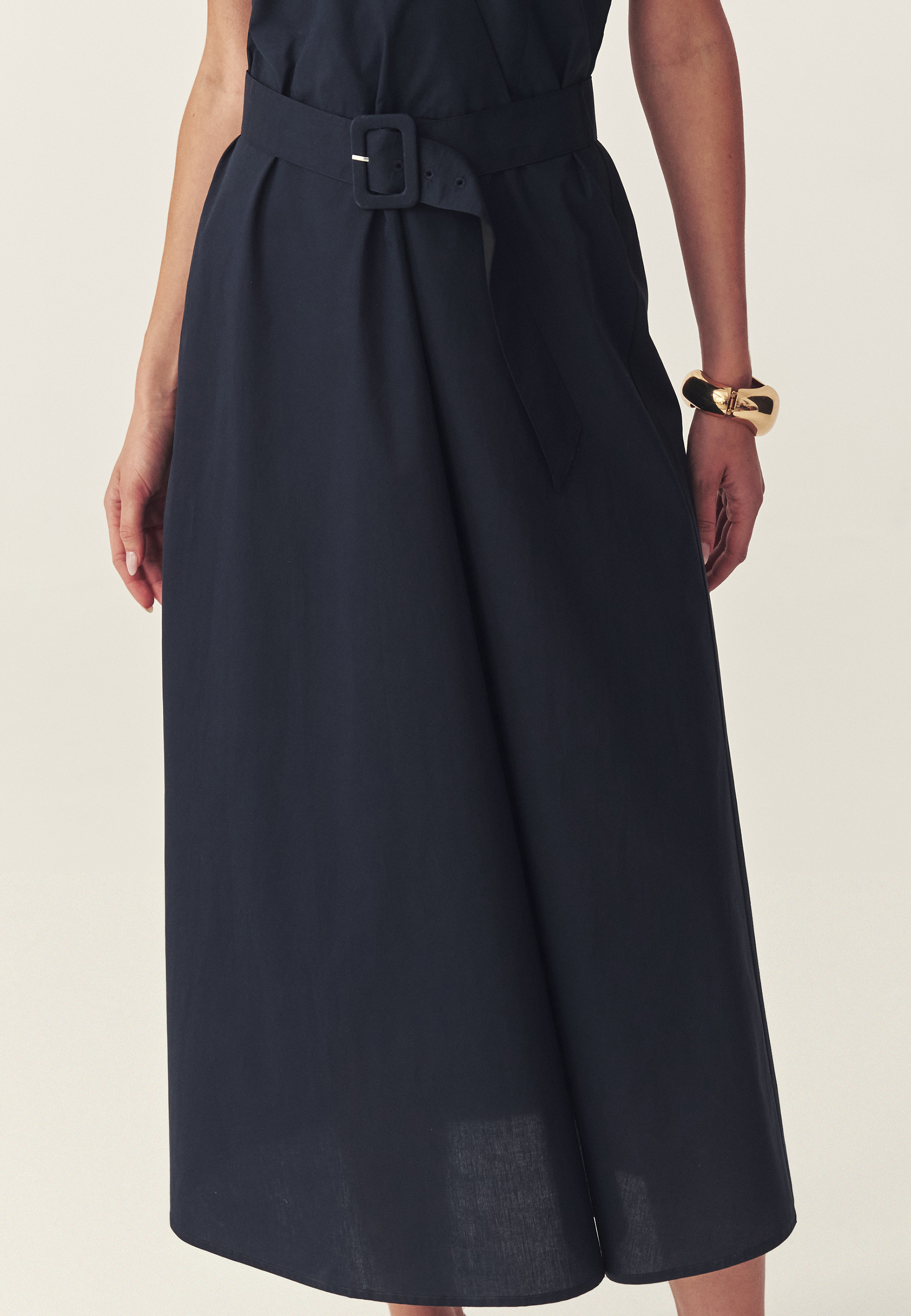 BAVLNENÉ ŠATY S OPASKOM – ROTI NÁMORNÍCKA MODRÁ 2