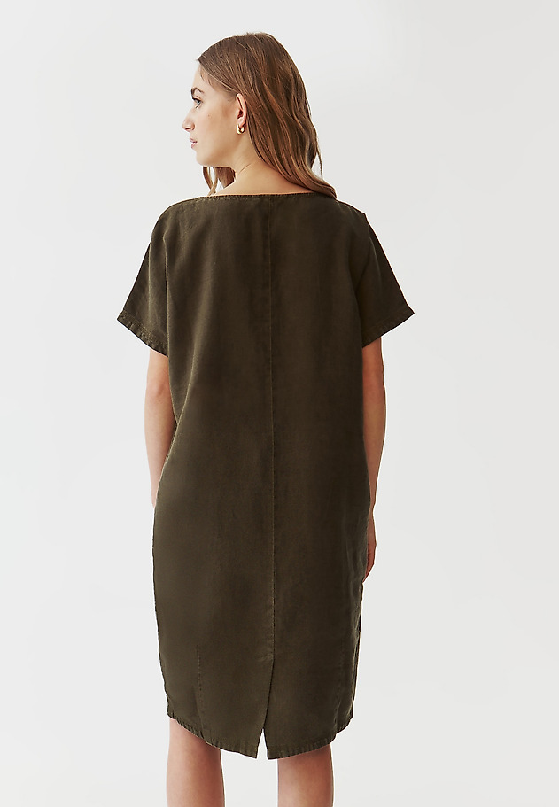 LADIES’ LINEN DRESS IN A BARREL SHAPE - OWERITA 1 LADIES’ LINEN DRESS IN A BARREL SHAPE - OWERITA 1 KHAKI 2