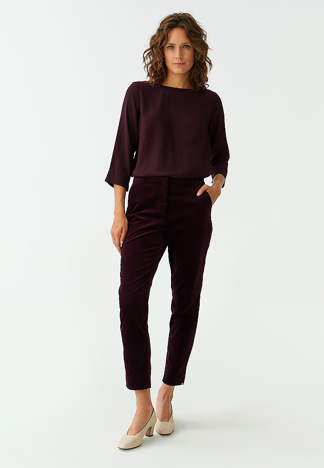 WELMA PANTALONI DE DAMĂ DIN CATIFEA WELMA PANTALONI DE DAMĂ DIN CATIFEA ROȘU 2