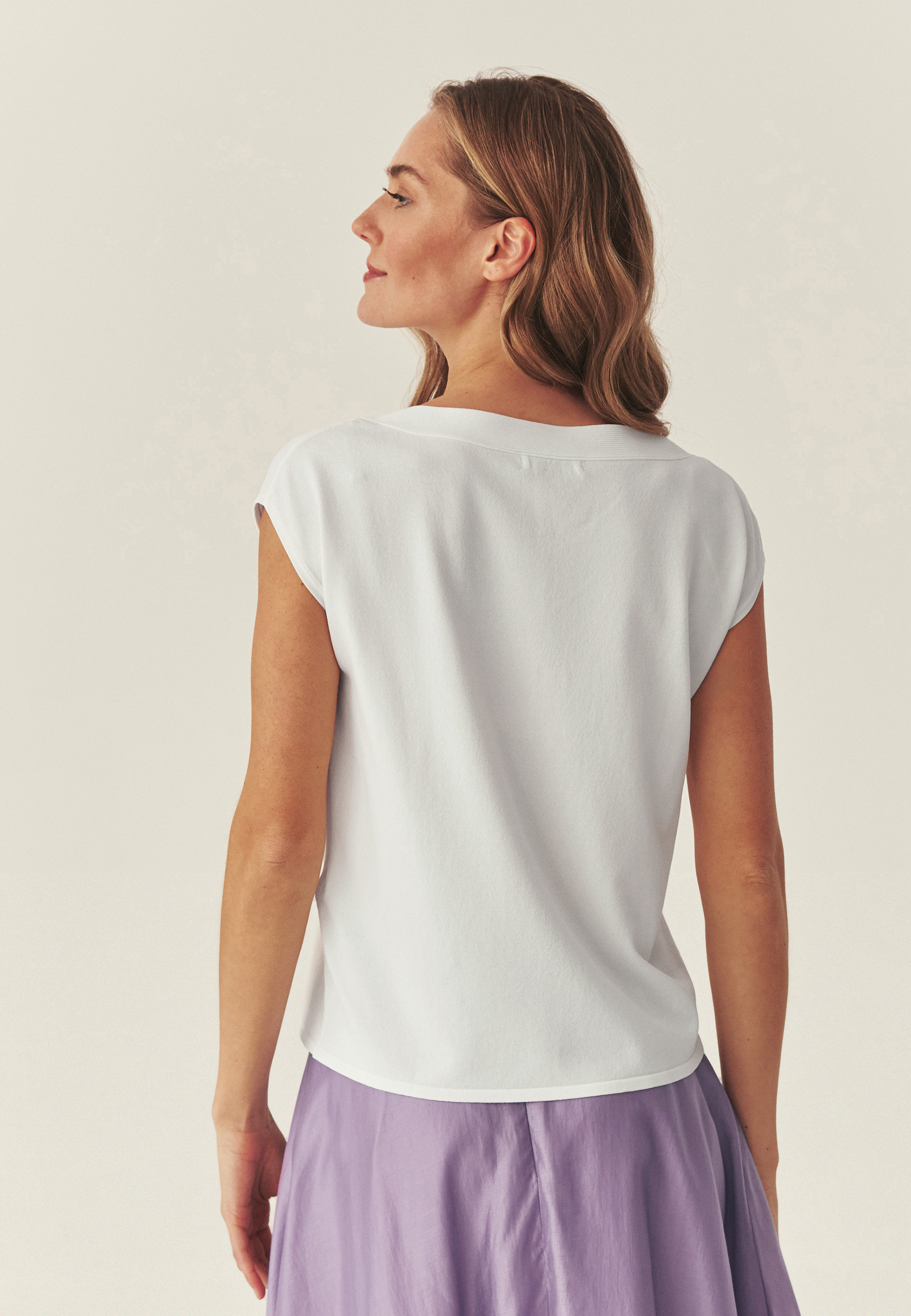 DZIANINOWA BLUZKA Z WISKOZĄ - KANDA BIAŁY 2