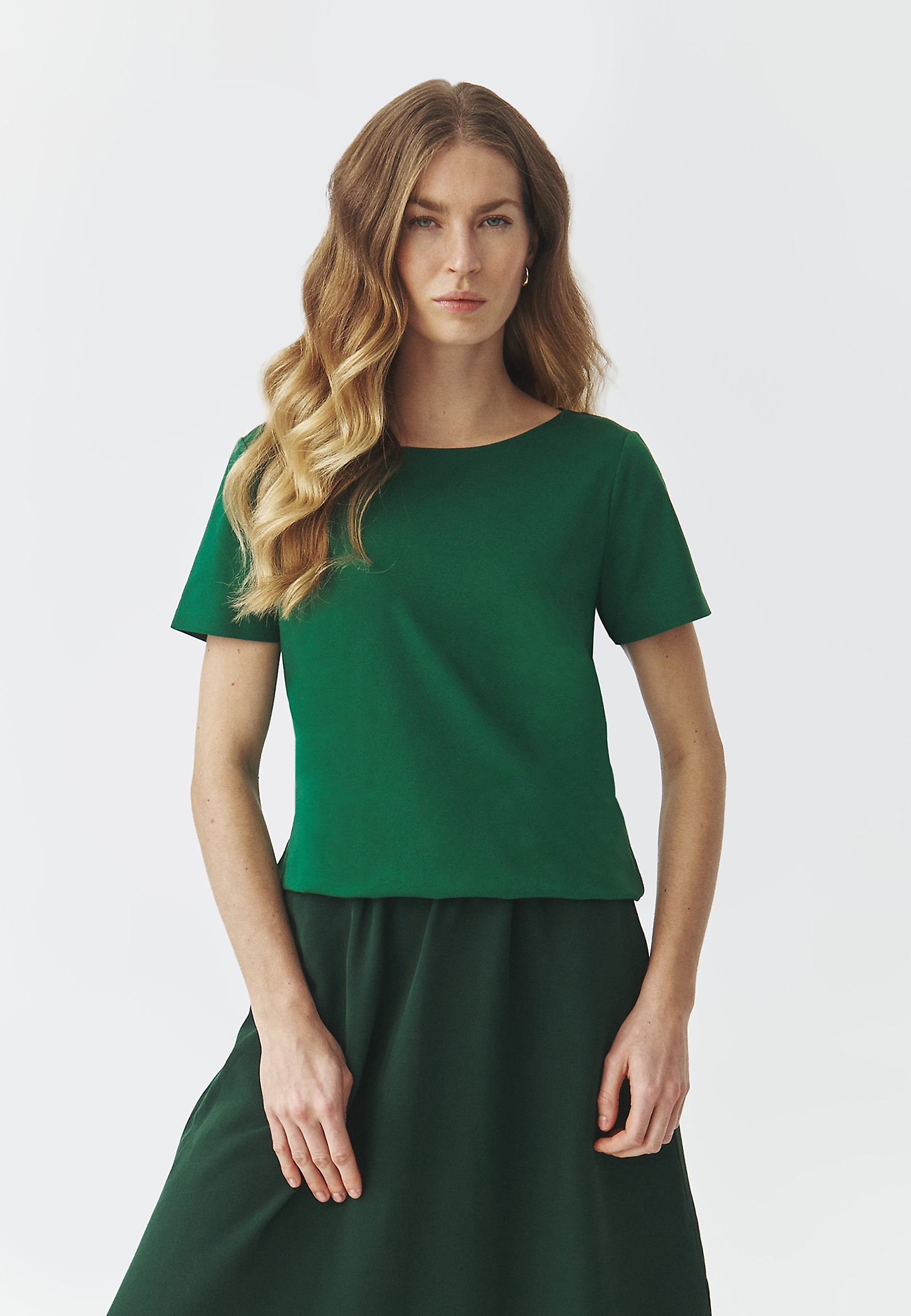 ŽENSKA PLETENA BLUZA S KRATKIMI ROKAVI - MIKAJA ŽENSKA PLETENA BLUZA S KRATKIMI ROKAVI - MIKAJA ZELENA 106415