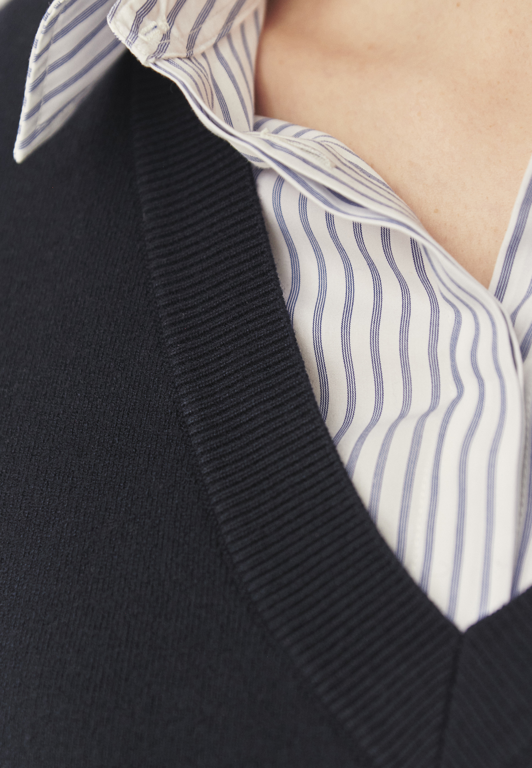 KAMIZELKA Z WISKOZĄ LENZING™ ECOVERO™ - KAMA GRANATOWY 2