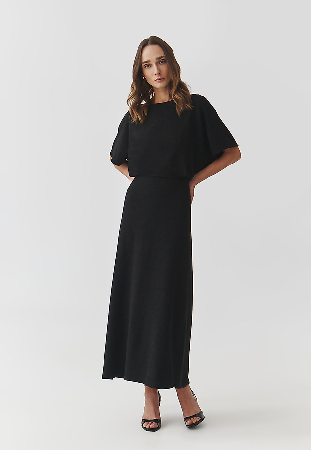 ELEGANCKA SUKIENKA MAXI Z POŁYSKUJĄCĄ PRZĘDZĄ — KATIE ELEGANCKA SUKIENKA MAXI Z POŁYSKUJĄCĄ PRZĘDZĄ — KATIE CZARNY 2