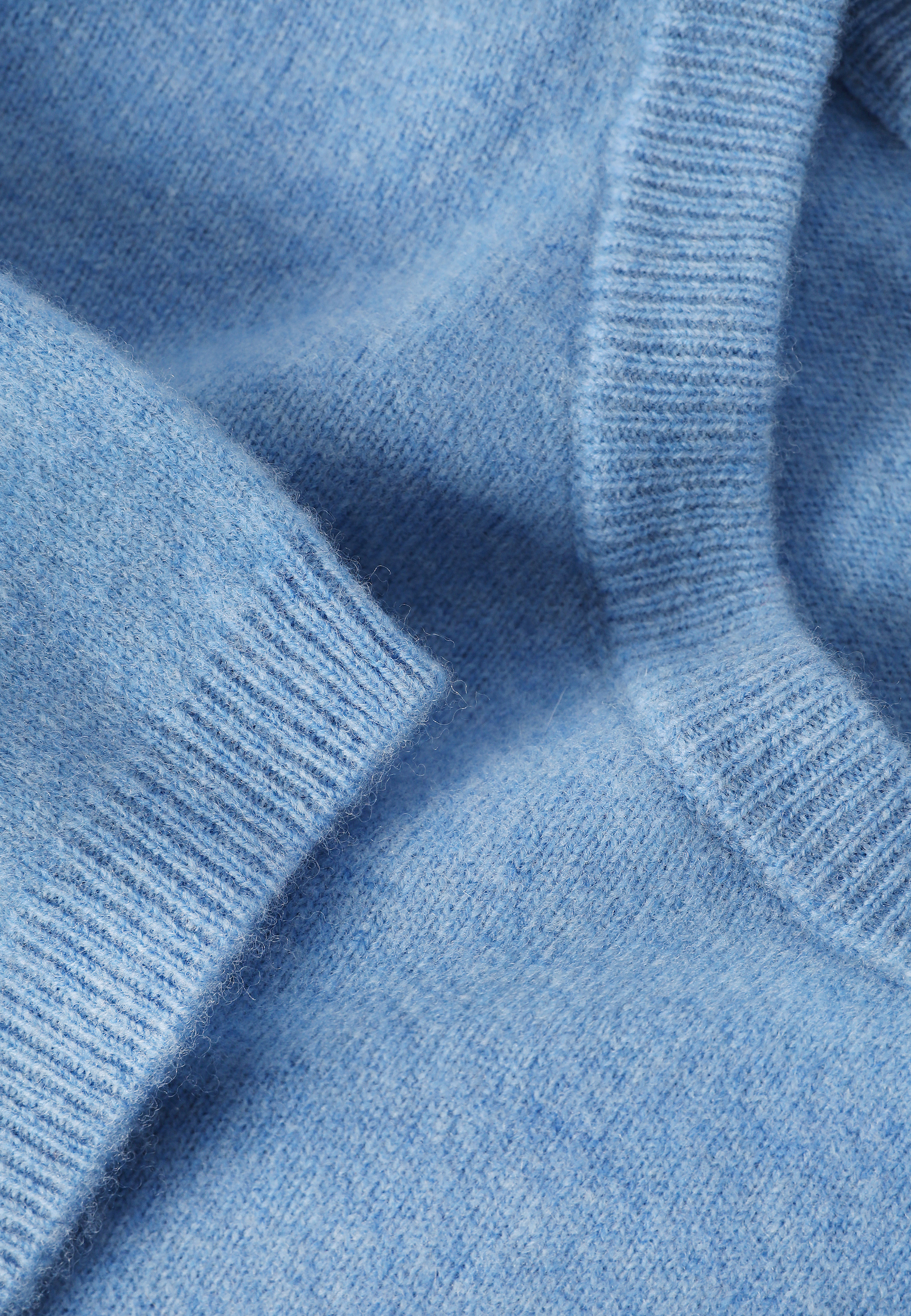 VLNENÝ SVETER S RUKÁVMI PO LAKTE - ASH MODRÁ 2