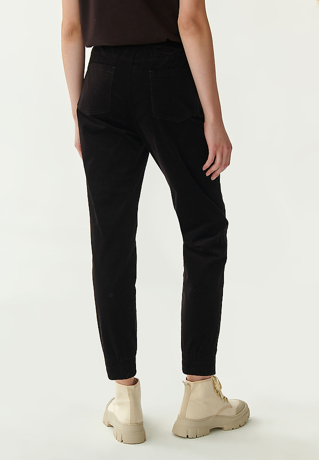 LADIES' MICRO CORDUROY JOGGERS WIKORA LADIES' MICRO CORDUROY JOGGERS WIKORA BRĄZOWY 2