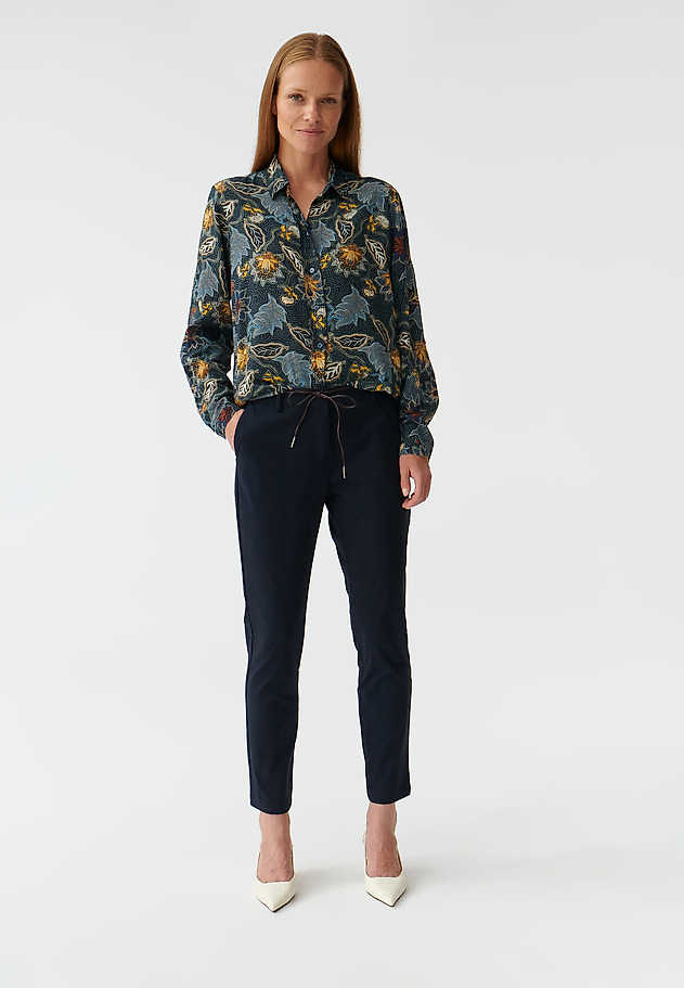 LADIES’ TROUSERS WITH TIED STRAP AMISO LADIES’ TROUSERS WITH TIED STRAP AMISO GRANATOWY 1