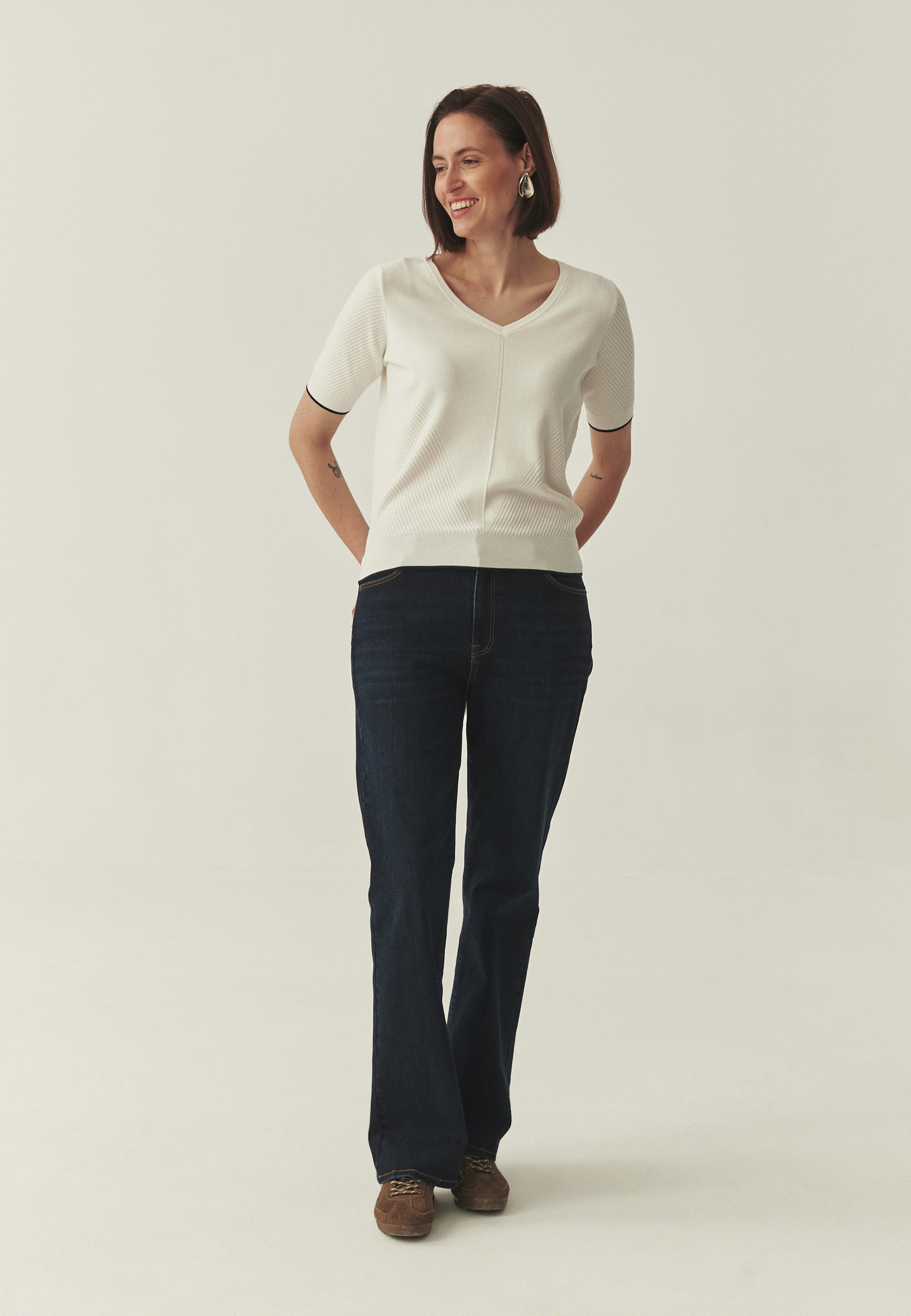 KNITTED BLOUSE WITH LENZING™ ECOVERO™ VISCOSE - MUGI ECRU 2