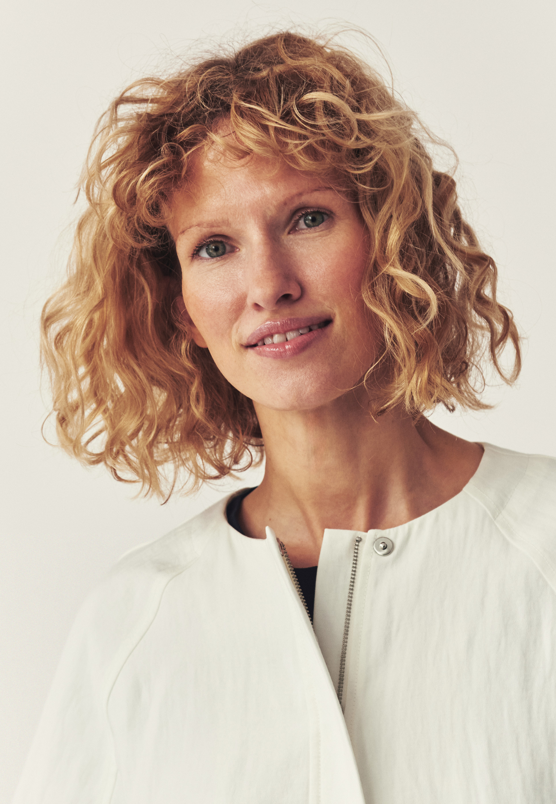 dámská bunda ZAFE BÍLÁ 2