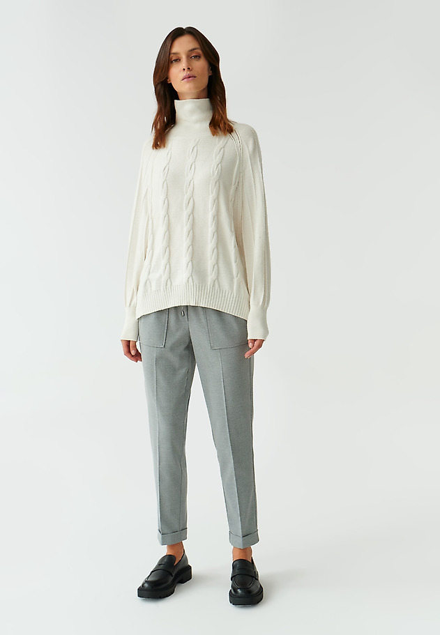 TEXTURED LADIES’ SWEATER WITH A TURTLENECK MEDUZA TEXTURED LADIES’ SWEATER WITH A TURTLENECK MEDUZA ECRU 3