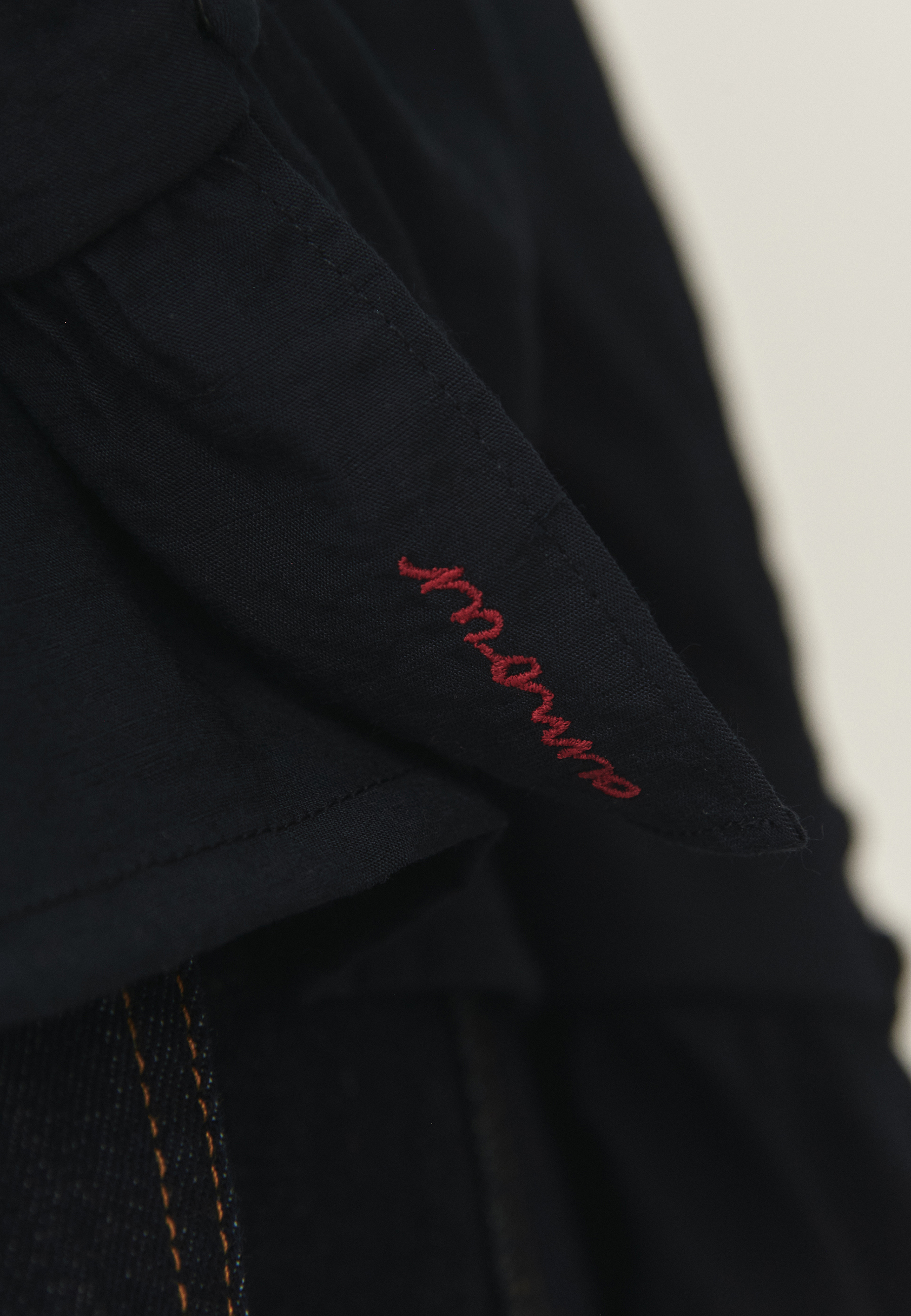 TKANINOWA BLUZKA Z HAFTEM - ENTRA GRANATOWY 2