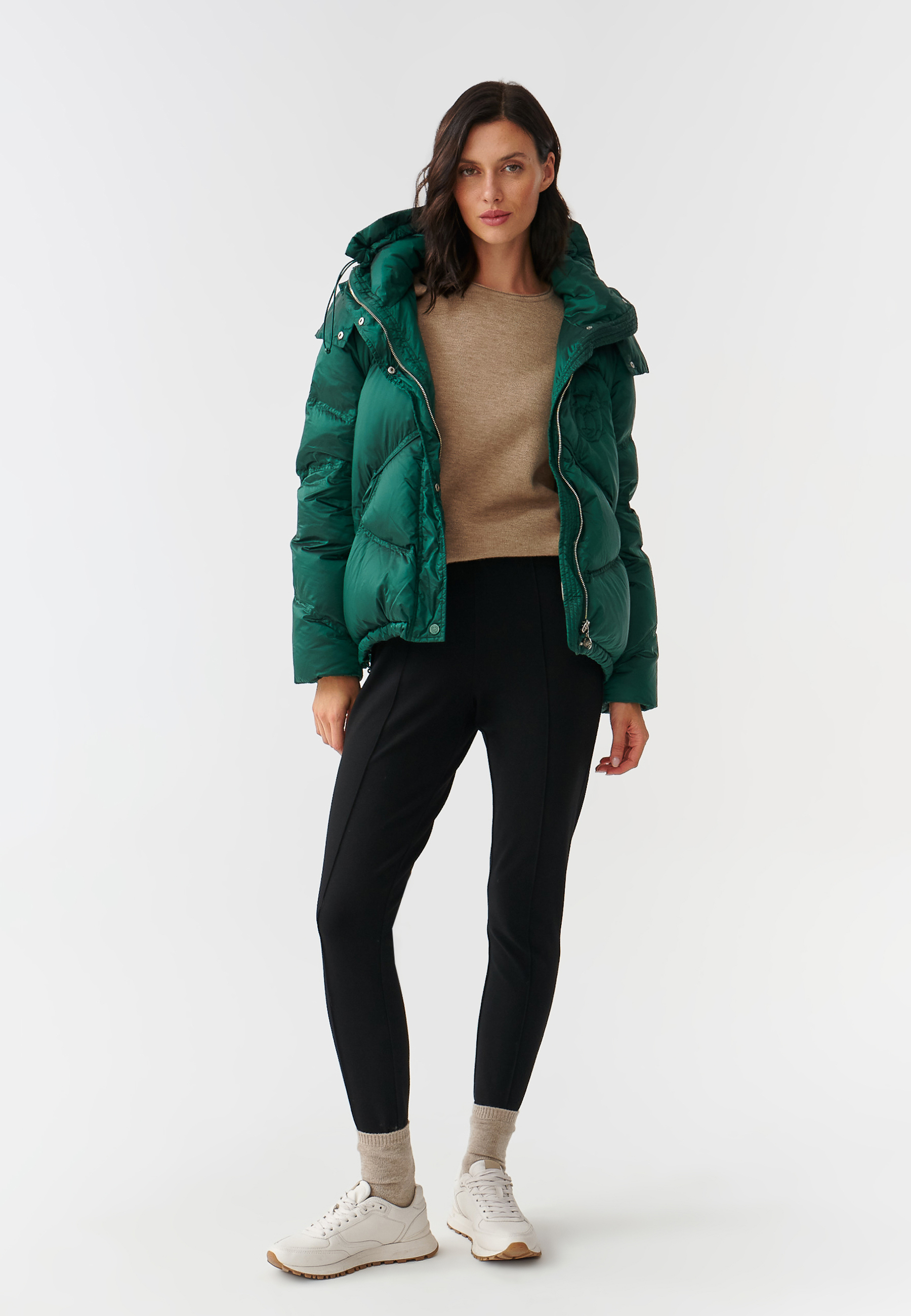 DAMSKA KURTKA PUCHOWA Z ODPINANYM KAPTUREM PRECJO 1