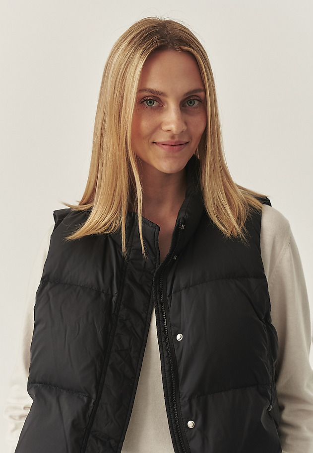 DOWN VEST WITH ELASTIC FINISH - SAWA DOWN VEST WITH ELASTIC FINISH - SAWA BLACK 4