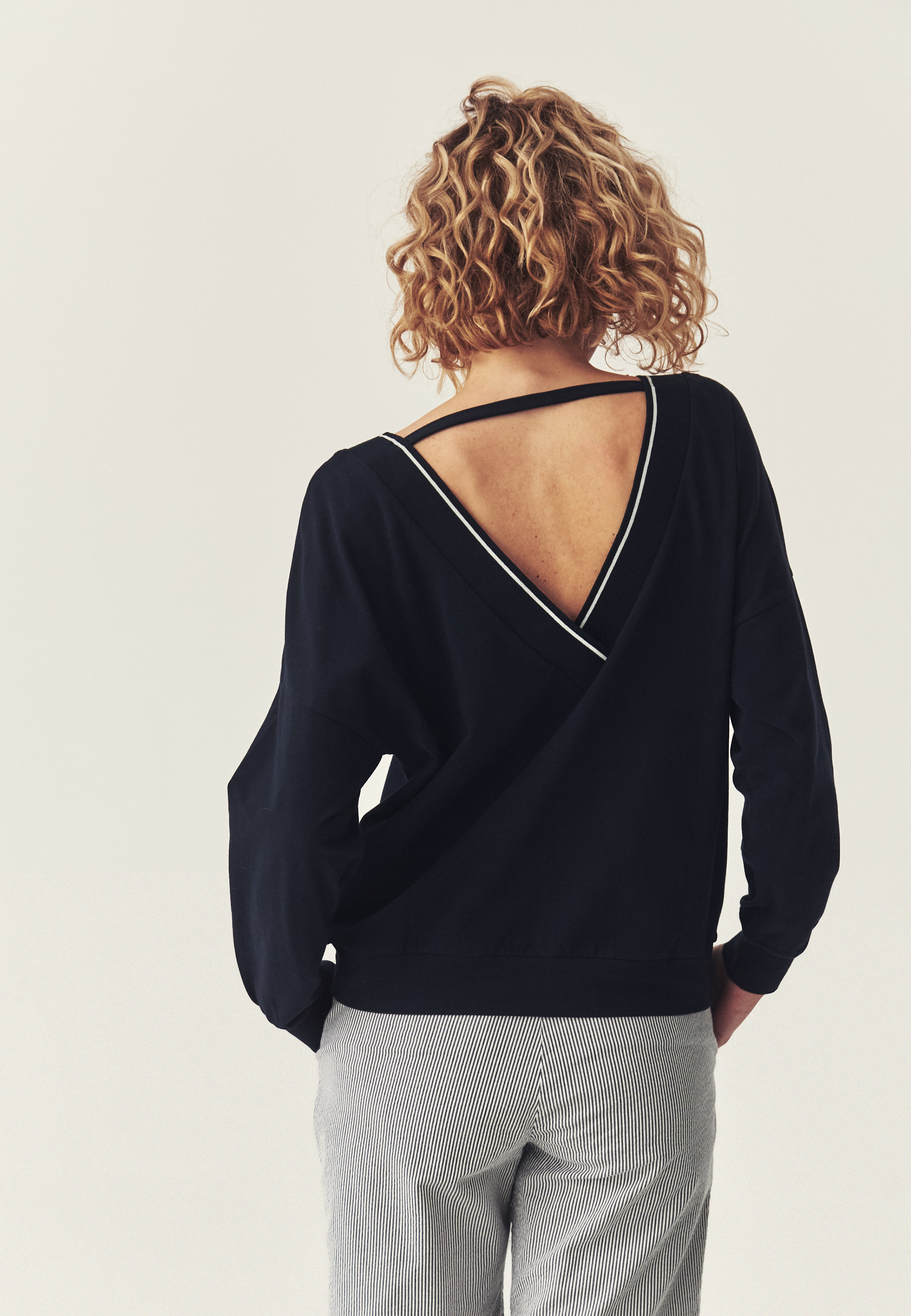 HANORAC LARG, CU BUMBAC - ANEKO