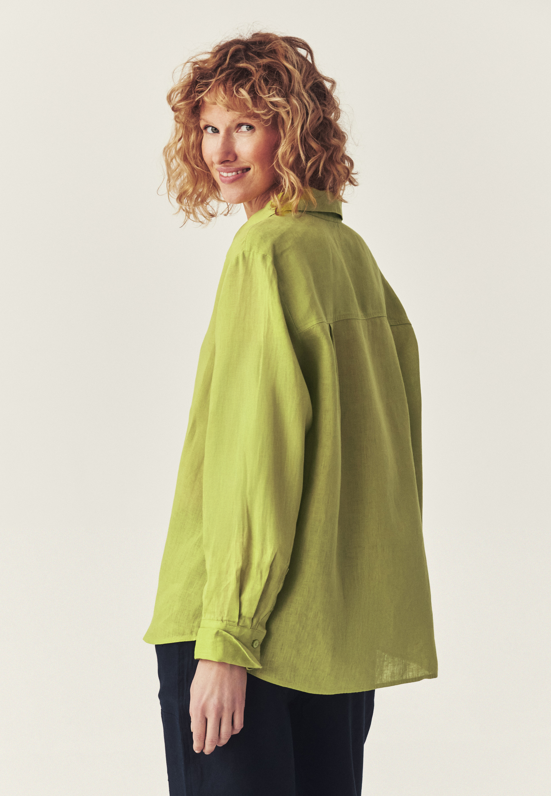 KLASYCZNA KOSZULA Z LNU - ELWI ZIELONY 2