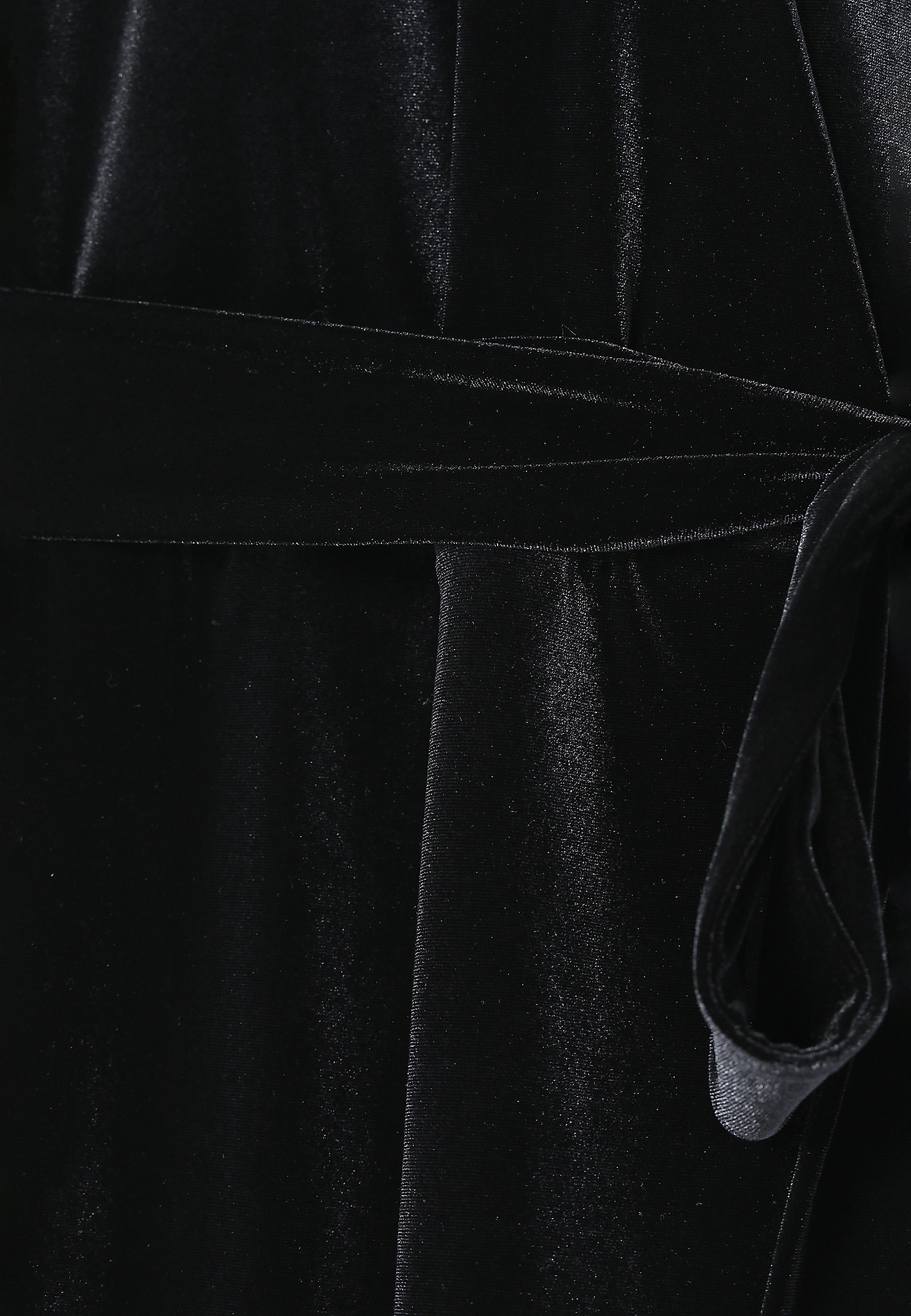 LADIES’ VELVET DRESS WITH A TIE VELVI LADIES’ VELVET DRESS WITH A TIE VELVI BLACK 92704