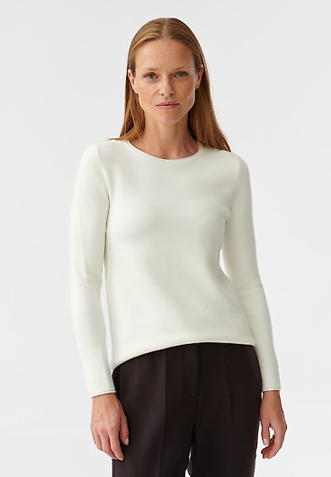 KLASYCZNY SWETER DAMSKI Z OKRĄGŁYM DEKOLTEM WIKO KLASYCZNY SWETER DAMSKI Z OKRĄGŁYM DEKOLTEM WIKO