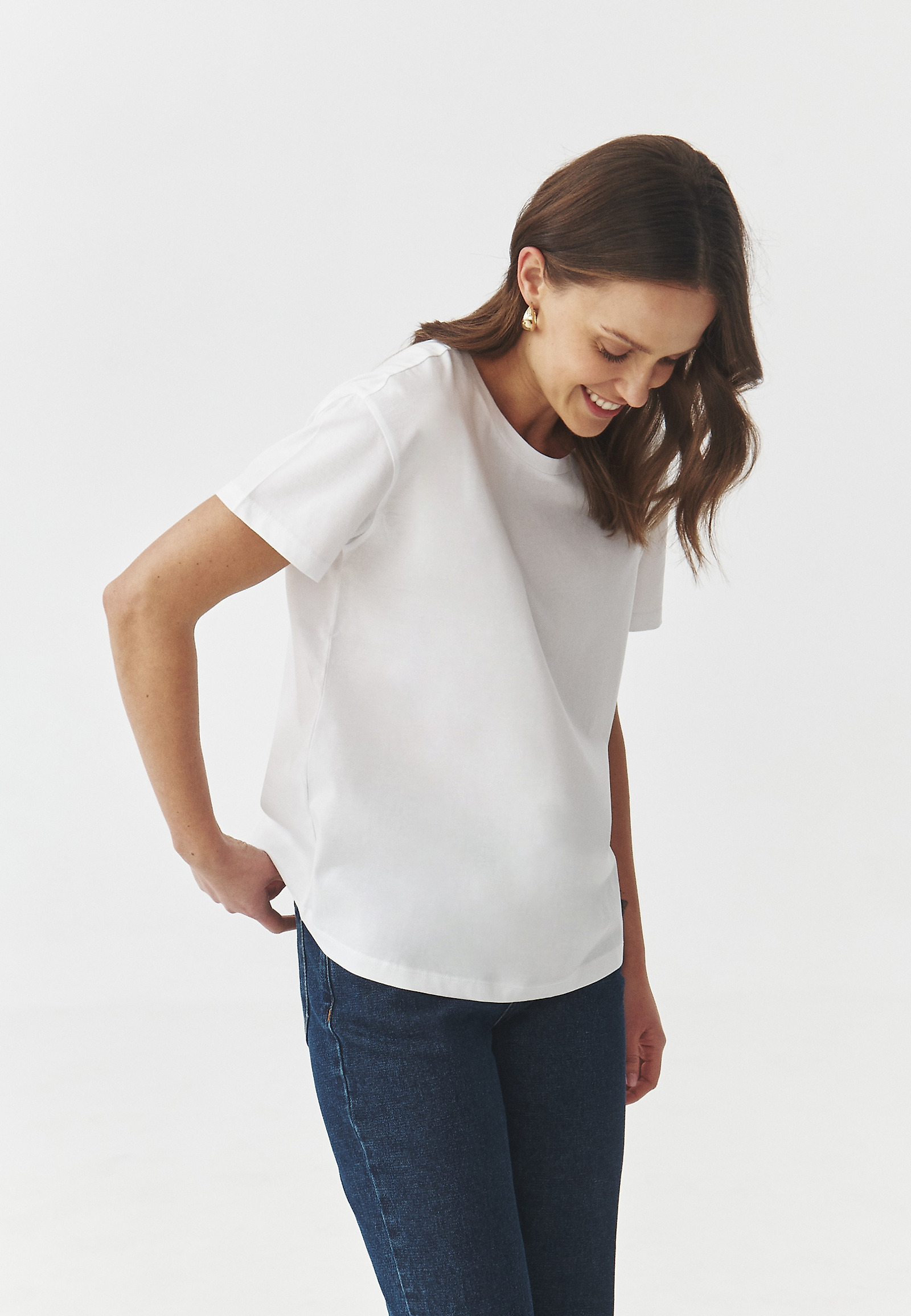 BOMBAŽNA MAJICA OVERSIZE - CARLA BOMBAŽNA MAJICA OVERSIZE - CARLA BELA 107342
