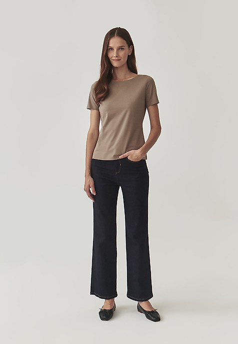 LADIES’ BLOUSE WITH SEAMLESS FINISH - MIKAJA BEIGE 2