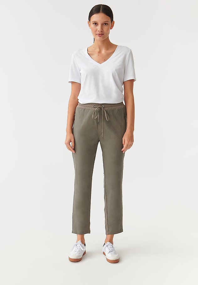 LADIES’ TROUSERS WITH TAPERED LEGS SAZIRI LADIES’ TROUSERS WITH TAPERED LEGS SAZIRI KHAKI 1