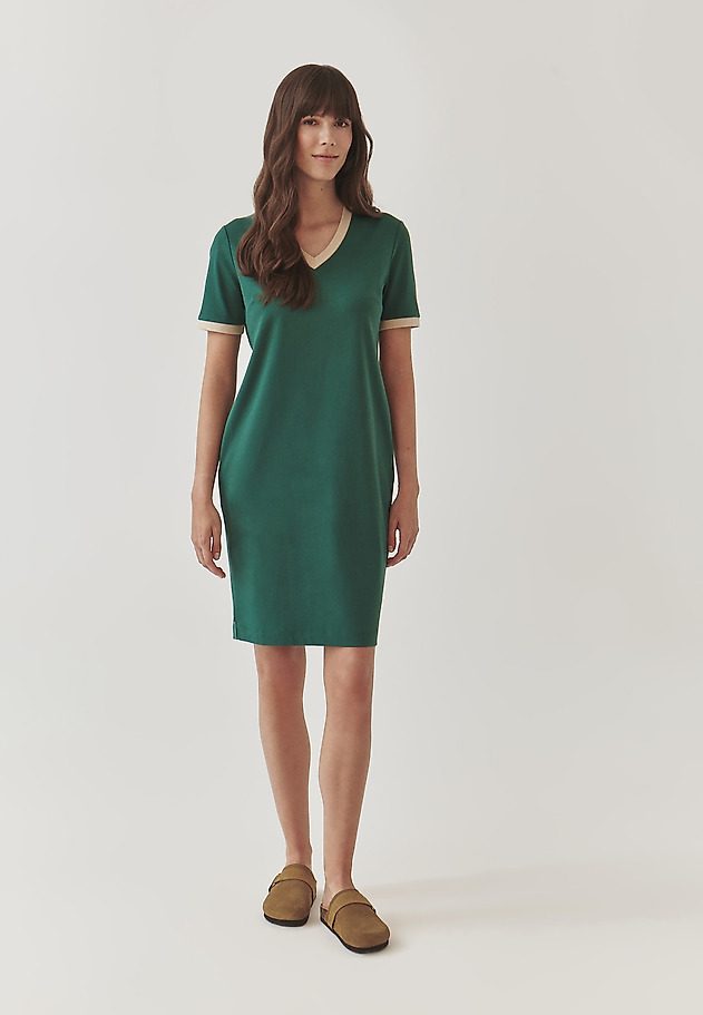 LADIES’ KNIT DRESS WITH SHORT SLEEVES - ELNA LADIES’ KNIT DRESS WITH SHORT SLEEVES - ELNA ZIELONY 2