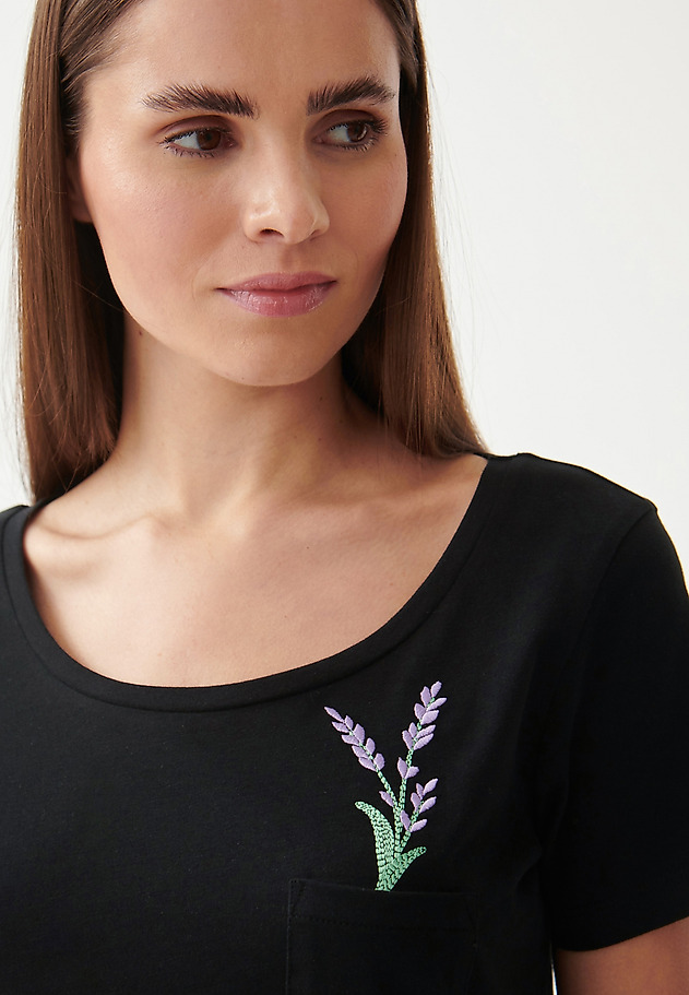 LADIES' T-SHIRT WITH A POCKET AND EMBROIDERY STENA LADIES' T-SHIRT WITH A POCKET AND EMBROIDERY STENA BLACK 5