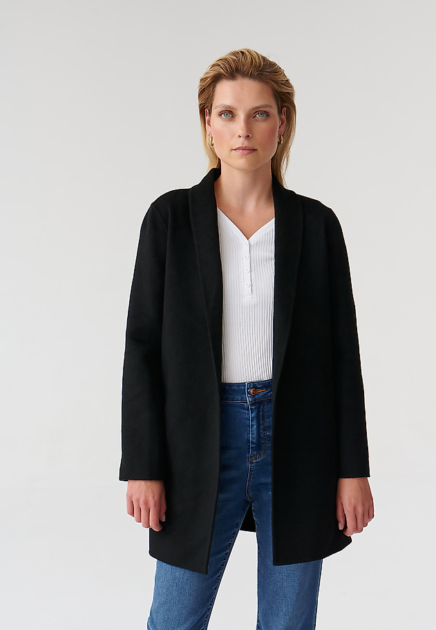 LADIES’ COAT WITH A TIE MOZA 1 LADIES’ COAT WITH A TIE MOZA 1 CZARNY 3
