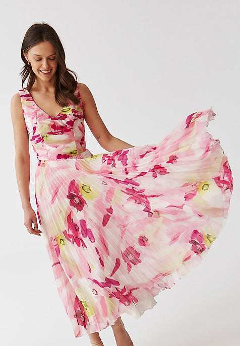 LADIES’ LONG PLEATED FLORAL DRESS - BELLA LADIES’ LONG PLEATED FLORAL DRESS - BELLA