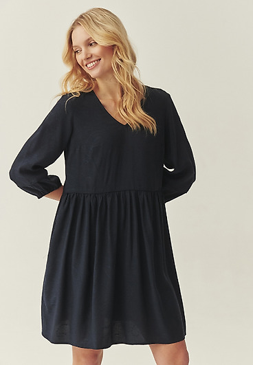 HAFTOWANA SUKIENKA Z WISKOZY - TIKATA 1 HAFTOWANA SUKIENKA Z WISKOZY - TIKATA 1