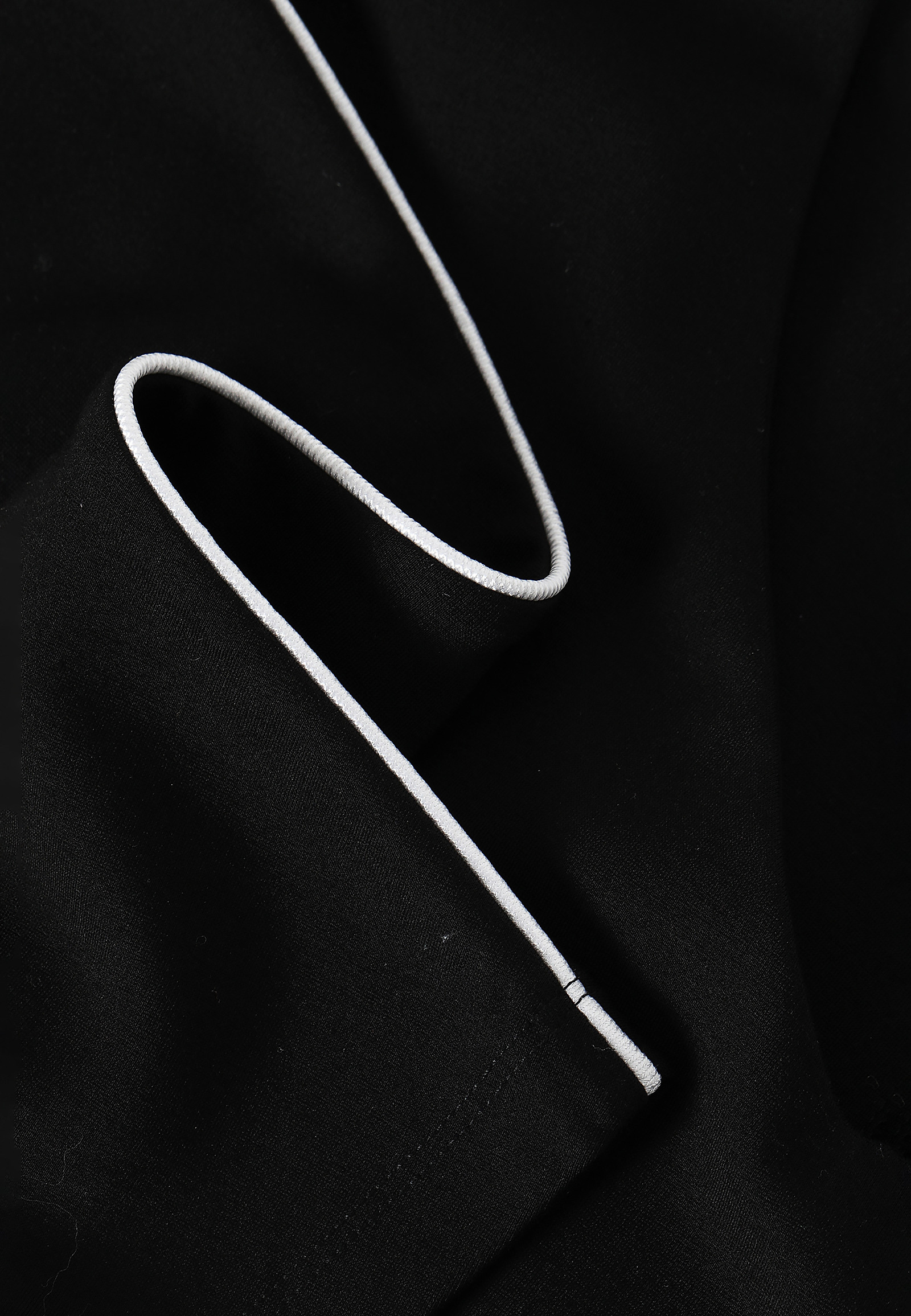 HÖLGYBLOUSE DÍSZÍTETT CSIPKÉVEL MOTOLIKA HÖLGYBLOUSE DÍSZÍTETT CSIPKÉVEL MOTOLIKA FEKETE 91580